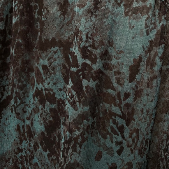 Silk raw edge blue snakeskin blouse - Picture 4 of 4